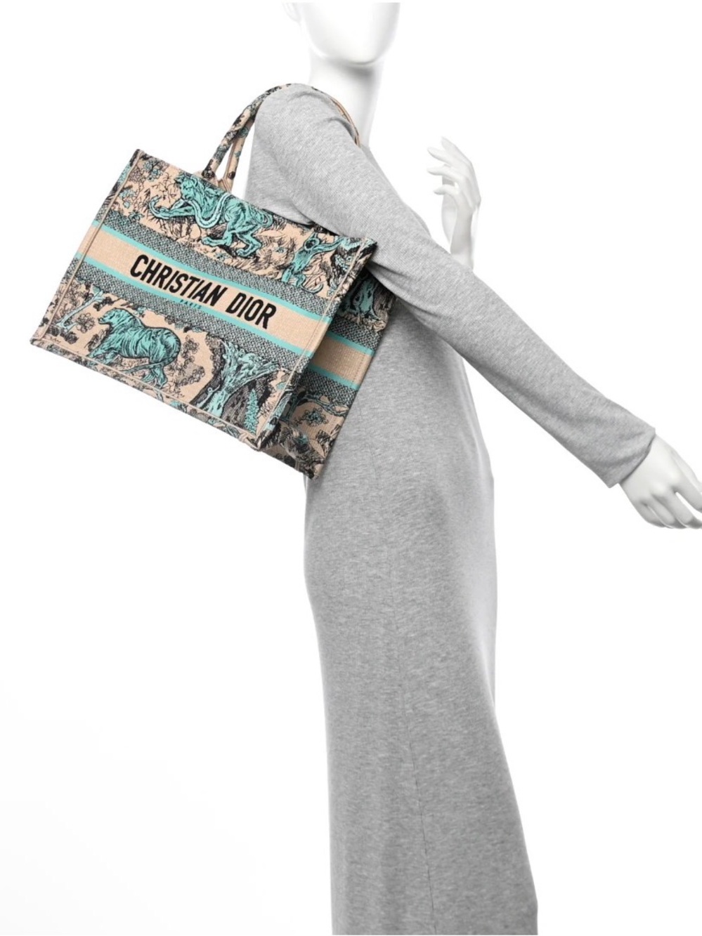 SOLD🩵Christian Dior Raffia Embroidered Dioriviera Medium Book Tote Aquamarina
